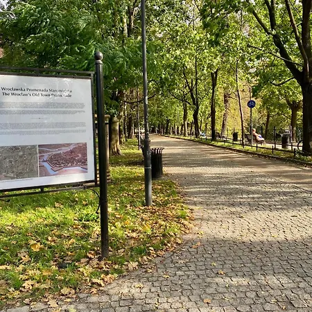 Bright Day - Self Check-in 24h, 10 Min Market Square * Βρότσλαβ