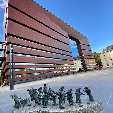 Apartamento Bright Day - Self Check-in 24h, 10 Min Market Square *