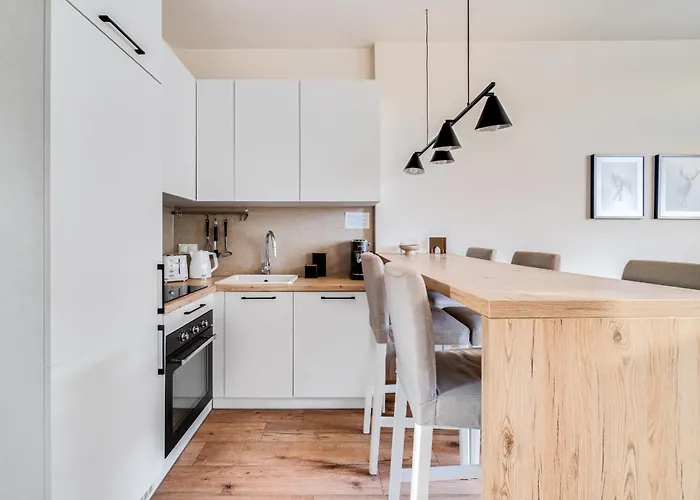 Bright Day - Self Check-in 24h, 10 Min Market Square